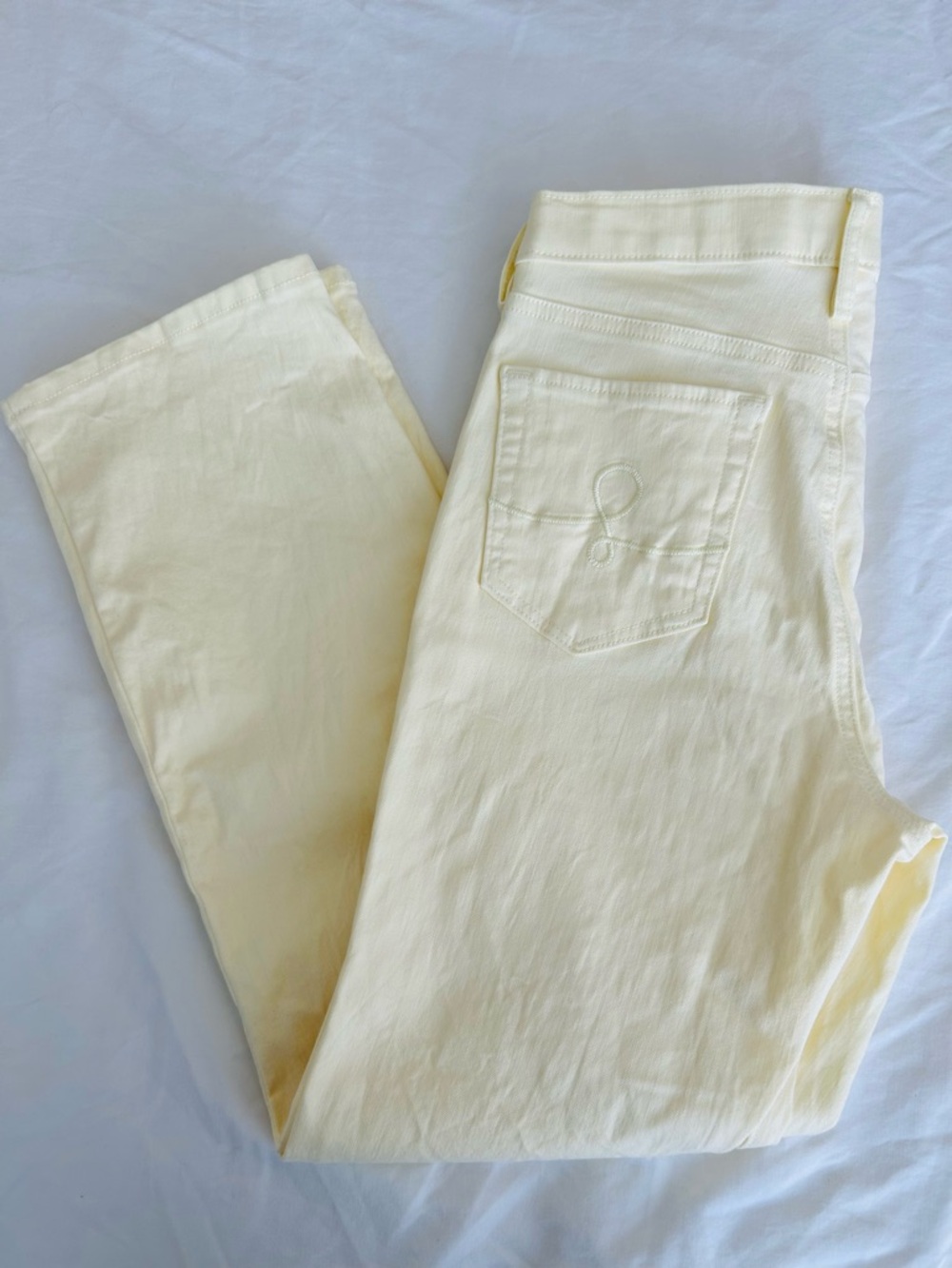 Lilly Pulitzer Soft Yellow Jeans Size 4 Straight Leg Preppy Vacation Cotton